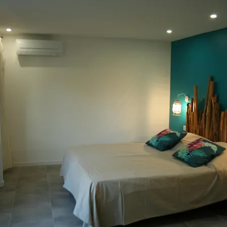 D'hotes Les Sables Blancs サン・ジュリアン・アン・ボルヌ