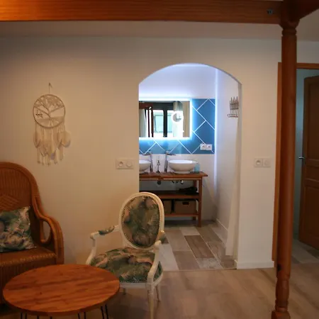 ベッド・アンド・ブレックファスト D'hotes Les Sables Blancs サン・ジュリアン・アン・ボルヌ