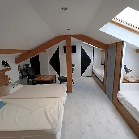 D'hotes Les Sables Blancs サン・ジュリアン・アン・ボルヌ