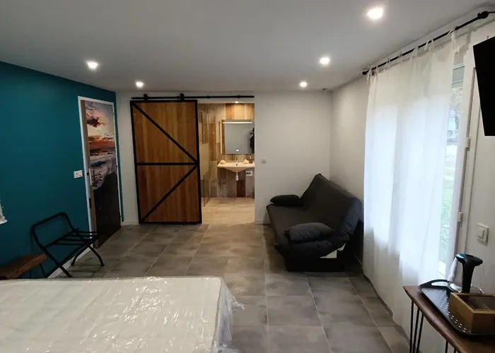 D'hotes Les Sables Blancs ベッド・アンド・ブレックファスト 4*