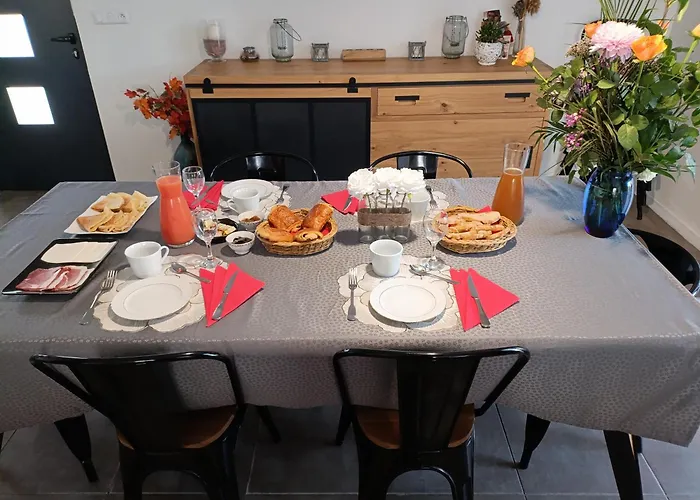 D'hotes Les Sables Blancs ベッド・アンド・ブレックファスト サン・ジュリアン・アン・ボルヌ