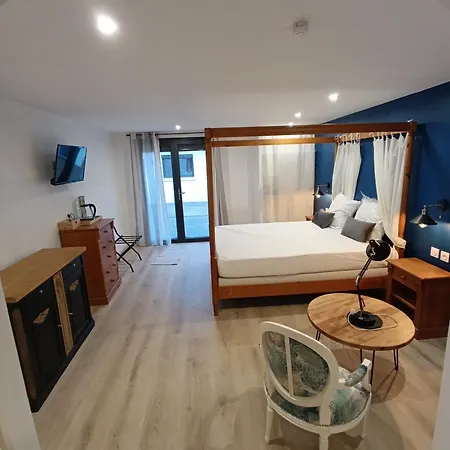 D'hotes Les Sables Blancs Bed & Breakfast *