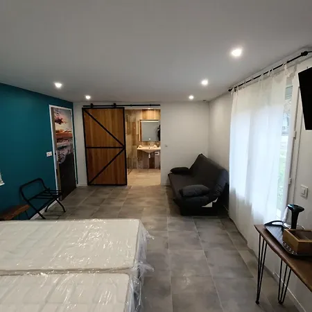 D'hotes Les Sables Blancs Bed & Breakfast *