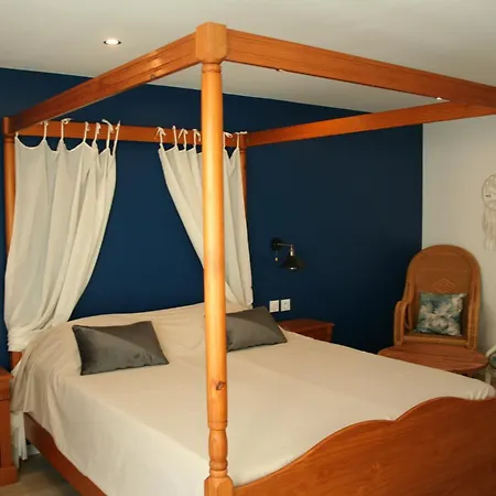 D'hotes Les Sables Blancs Bed & Breakfast Saint-Julien-en-Born